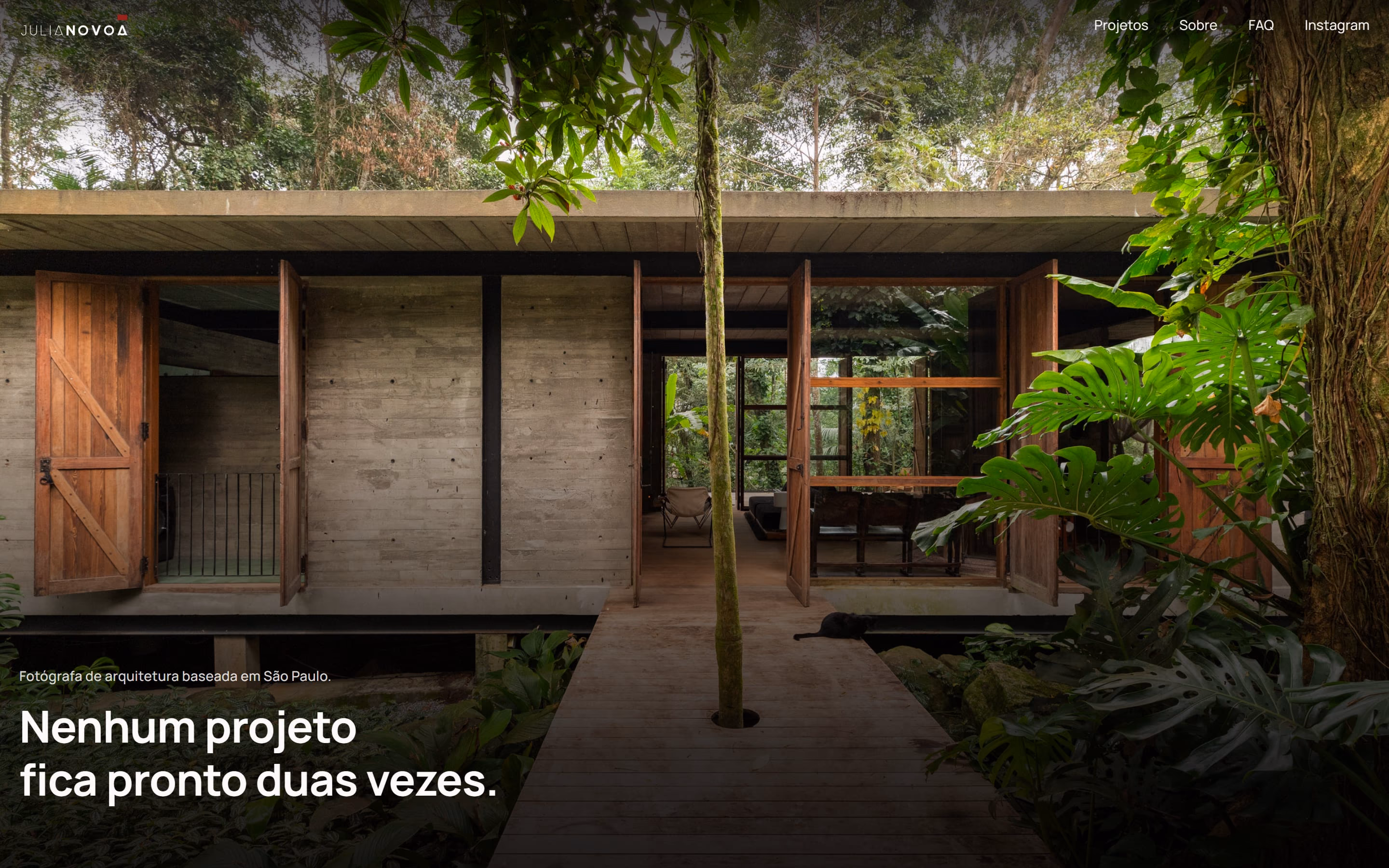 Página inicial do site da Julia Novoa